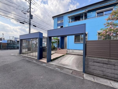 【駐車場】 | ●草加市谷塚町・戸建● | 敷地内駐車場は3台駐車可能です♪(車種による)
詳細はお気軽にお問い合わせ下さい♪