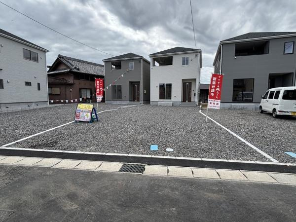 西尾市平口町第1　全5棟・3号棟の駐車場|３台以上駐車できます！