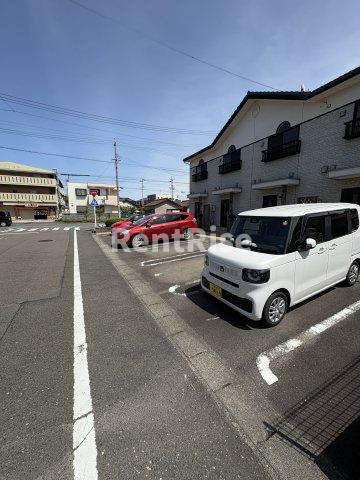 SHAL MAN 昭和の駐車場