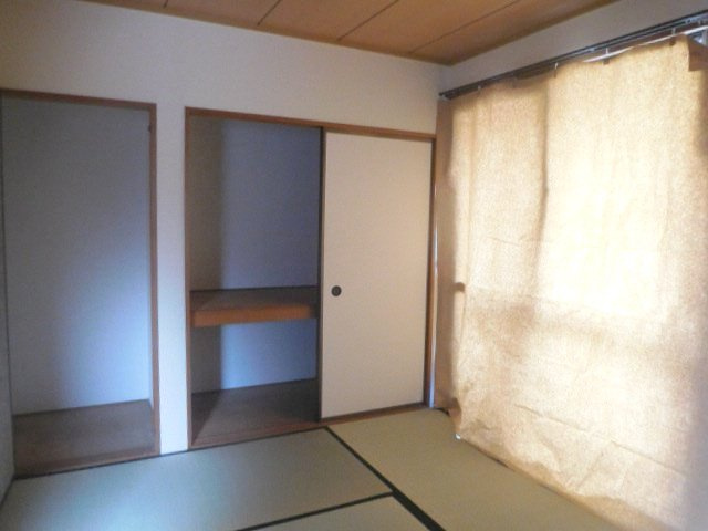 サンヴェール春日の寝室