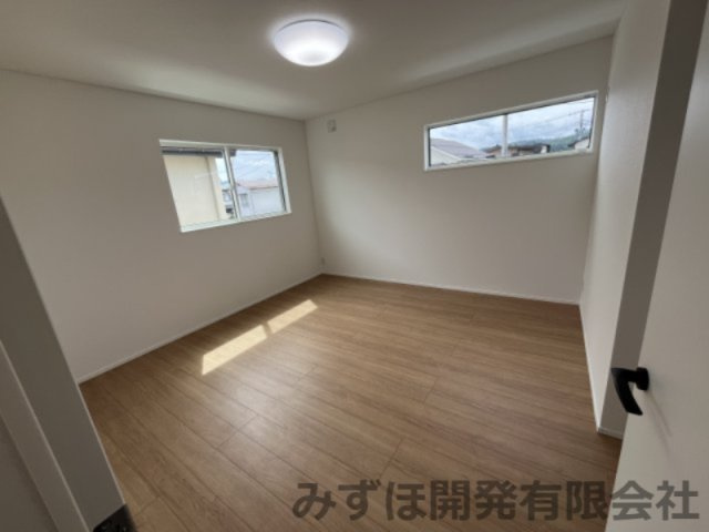 東村山郡山辺町大字山辺2241-20の洋室|9/4　２階洋室