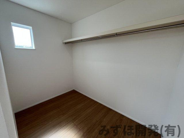東村山郡山辺町大字山辺2241-20の収納|ウォークインクローゼット