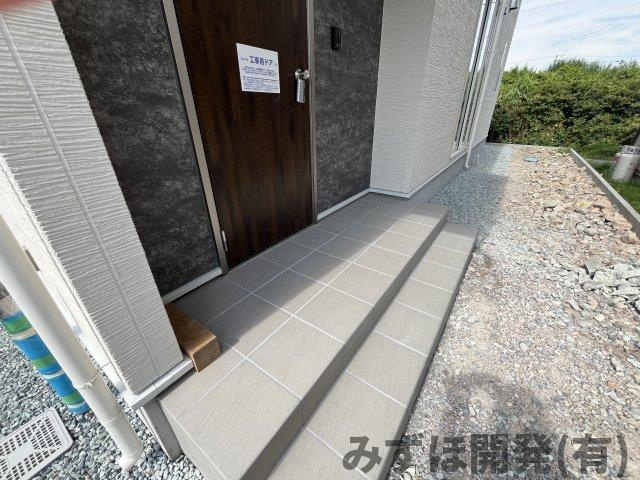 東村山郡山辺町大字山辺2241-20の玄関|広めのスペースを確保しています。