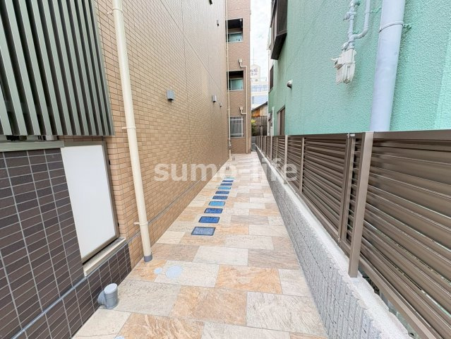 ネクステージ七松町のロビー