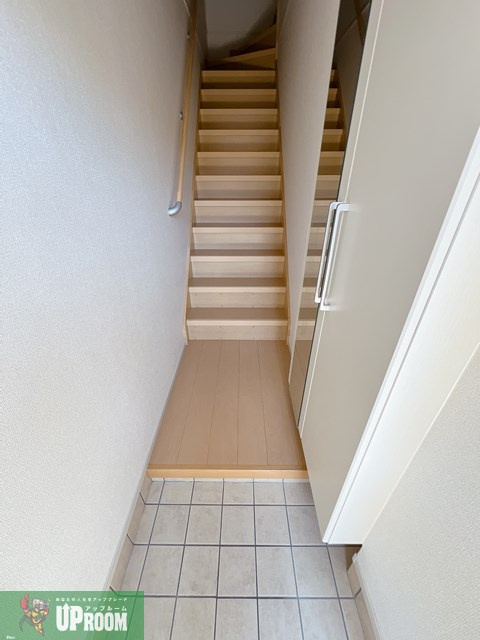 サン　フローラＭＰの玄関