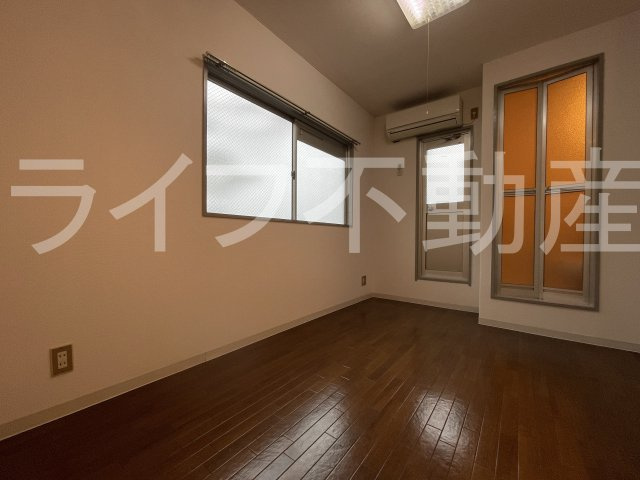 リバーヒル長瀬の内装|明るい室内です