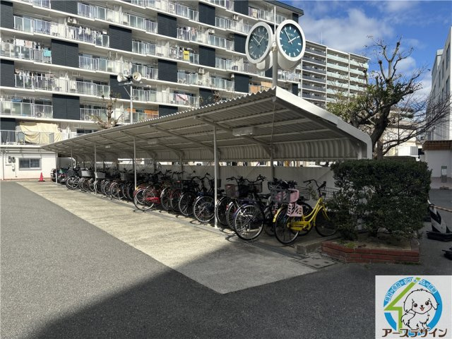 明石ハウス　参号棟の駐輪場