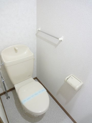 サンコーポミヤケのトイレ|コンパクトで使いやすいトイレです