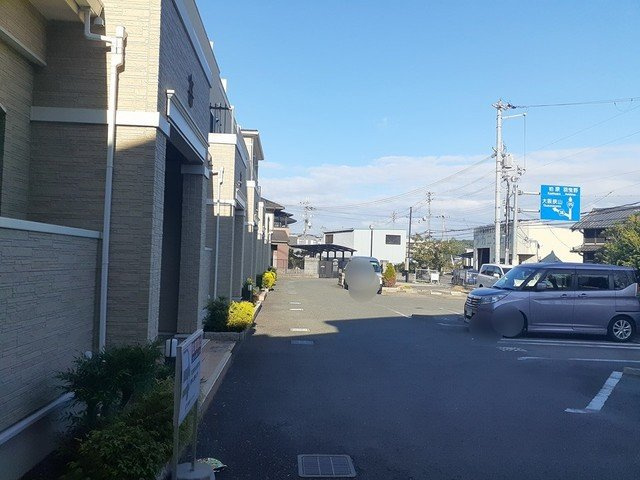 スマート　ハズの駐車場