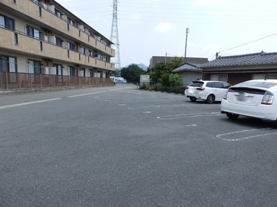 【駐車場】 | デア　ブリッツ