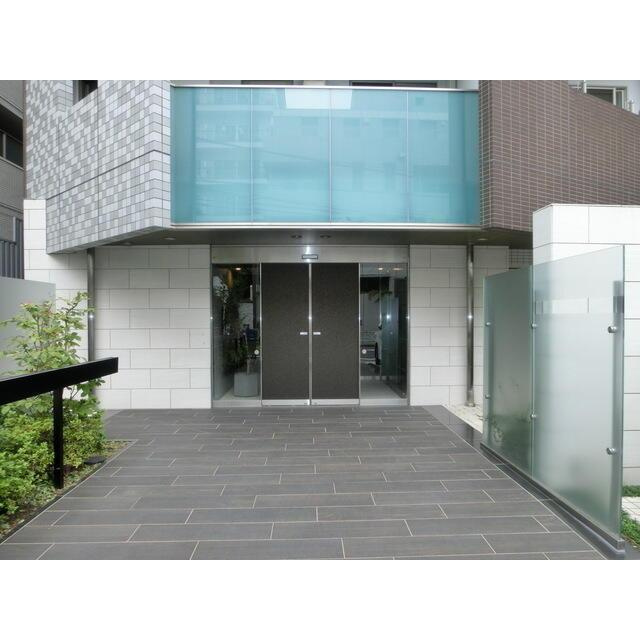 ベラスウィータ原宿のエントランス|清潔なエントランスです