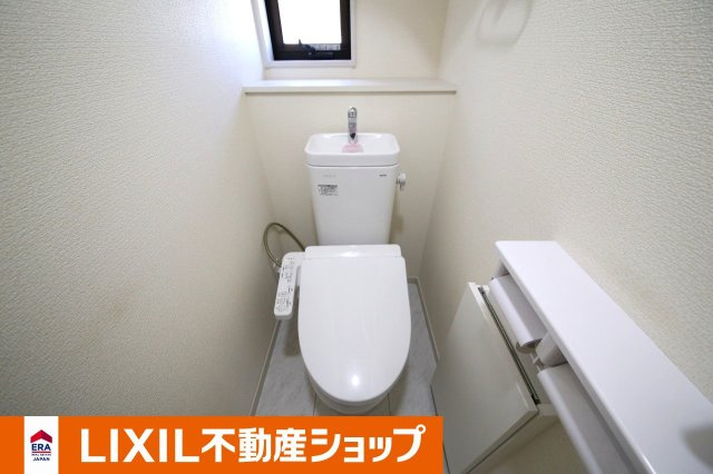 久喜市青葉三丁目　中古戸建のトイレ|１階