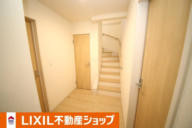 久喜市青葉三丁目　中古戸建のその他|１階廊下