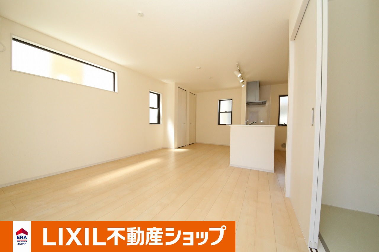 久喜市青葉三丁目　中古戸建の居間・リビング|１階