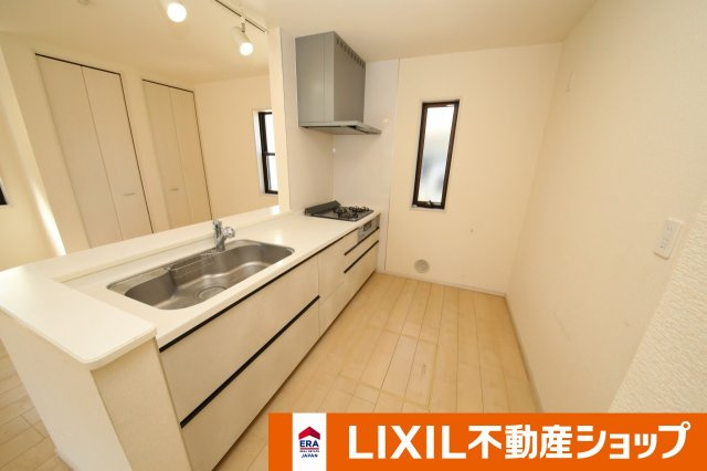 久喜市青葉三丁目　中古戸建のキッチン