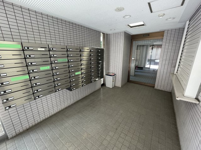 カーサディ北柏のエントランス