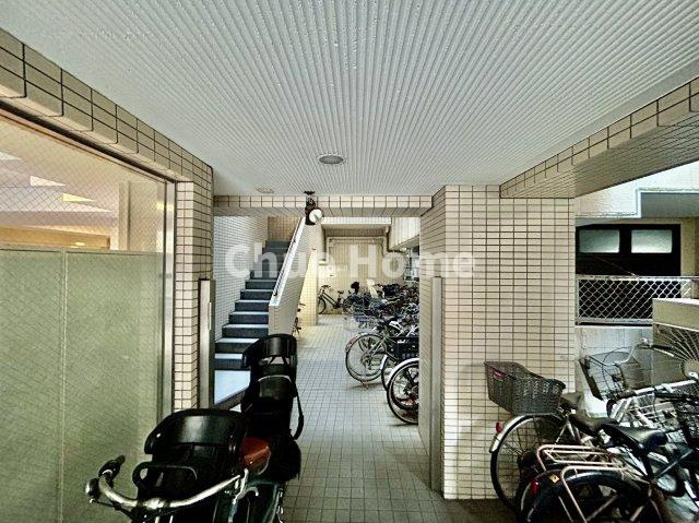 上野入谷シティハウスの駐輪場|【自転車置き場】最新の空き状況や費用などの詳細は担当スタッフまでお問い合わせください。