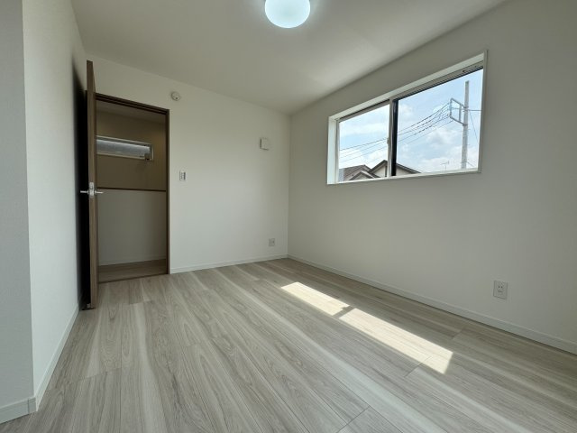 入間市野田新築戸建の洋室