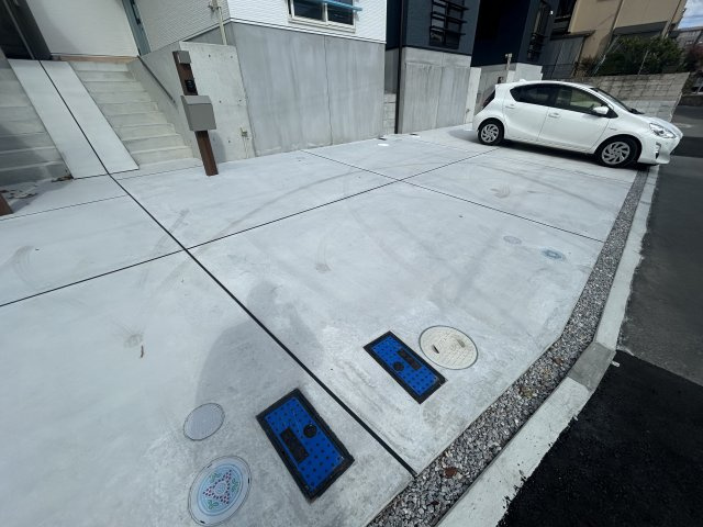 【駐車場】 | 大字高井田戸建