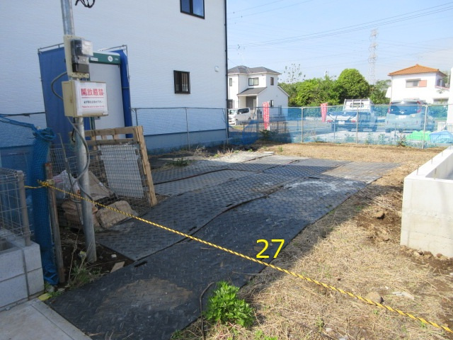 【仲介手数料無料】新築戸建　東松山市石橋1630-6（全31棟）の前面道路含む現地写真