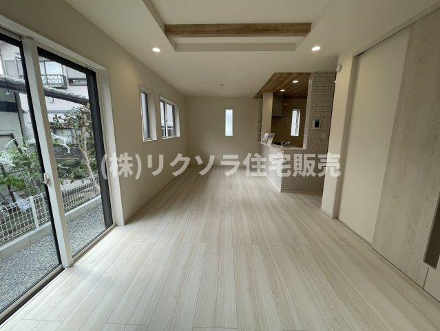 長尾東町3丁目　新築一戸建てのダイニング|LDK16.875帖
■物件内覧・資金計画相談・住宅ローン相談、リフォーム相談、お問合せ受付中■
※当日・翌日のご内覧、ご相談はお電話でのお問合せがスムーズです！