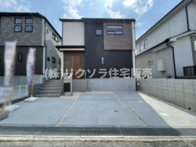 長尾東町3丁目　新築一戸建ての駐車場|3台駐車可能（車種による）
■物件内覧・資金計画相談・住宅ローン相談、リフォーム相談、お問合せ受付中■
※当日・翌日のご内覧、ご相談はお電話でのお問合せがスムーズです！