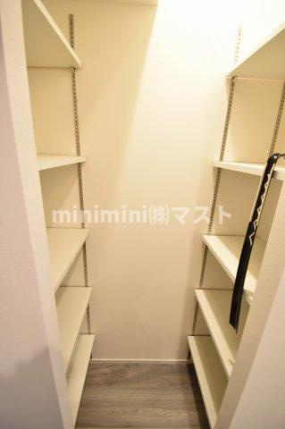 ＢＲＡＶＥ松屋町の収納