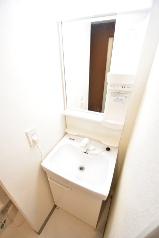 ロータリーライフ四ツ橋の洗面所