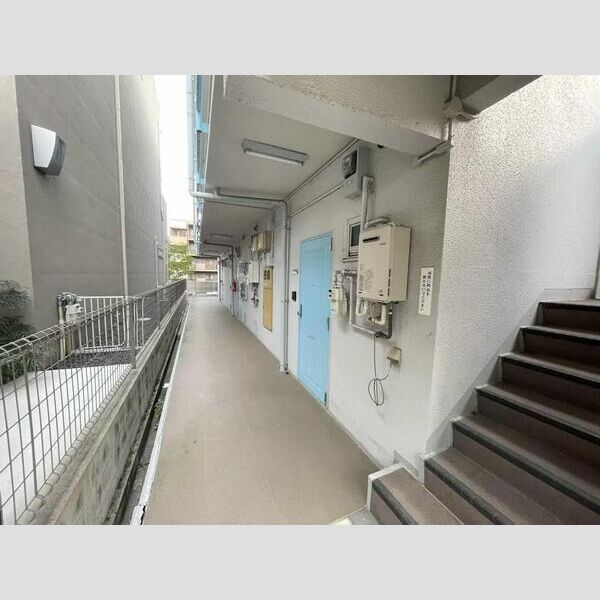 シャンブル千里山Ⅰの玄関