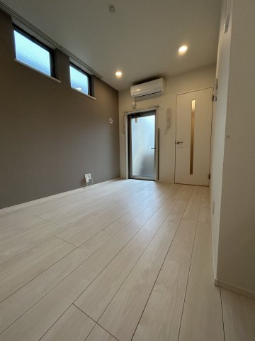 仲介手数料0円！ハーモニーテラス坂井戸の居間・リビング