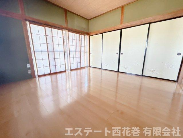 大石アパートの洋室