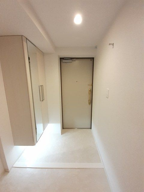 ジェイドの玄関|明るい玄関です
