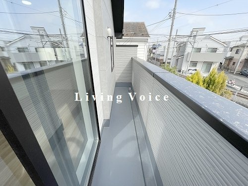 【仲介手数料０円】藤沢市片瀬6期　新築一戸建て　全2棟のバルコニー