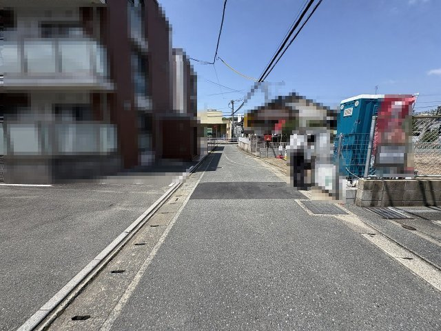【その他】 | 福岡市東区八田1丁目第11　1号棟（全1棟）【仲介手数料無料・0円】 | 現地写真。前面道路です。