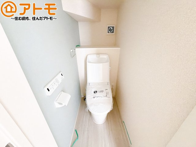 【トイレ】 | 清水区横砂中町4期　新築戸建　2号棟 | 年代を問わず使いやすい洗浄機能付きのトイレ♪肌への負担をも減らせるのでお子様の敏感なお肌も安心！