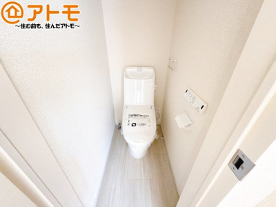 【トイレ】 | 清水区横砂中町4期　新築戸建　1号棟 | 毎日使うトイレだからこそ機能性を重視したいですよね！温水洗浄便座で快適な時間をお過ごしください♪
