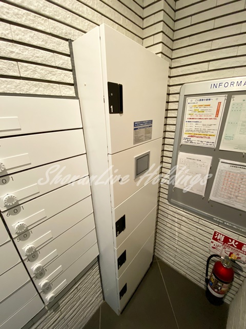 厚木市寿町１丁目の賃貸マンションのその他共用部分|宅配ボックス完備