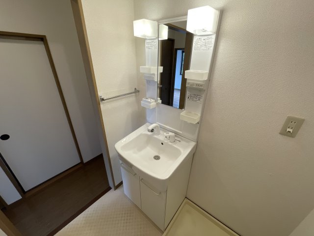 ベガ堀町C棟の洗面所