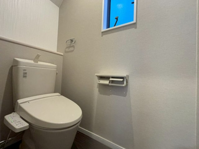 【トイレ】 | 紀三井寺戸建て | 落ち着いた色調のトイレです