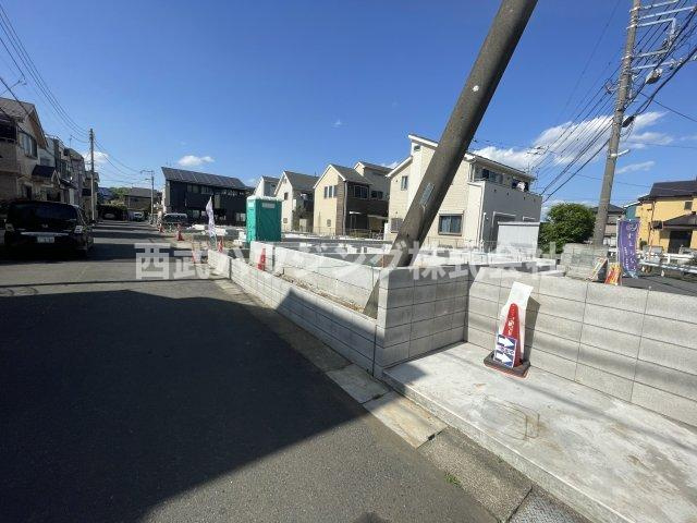 【仲介手数料無料】所沢市山口第６３全４棟１号棟　所沢市の新築なら西武ハウジングの前面道路含む現地写真