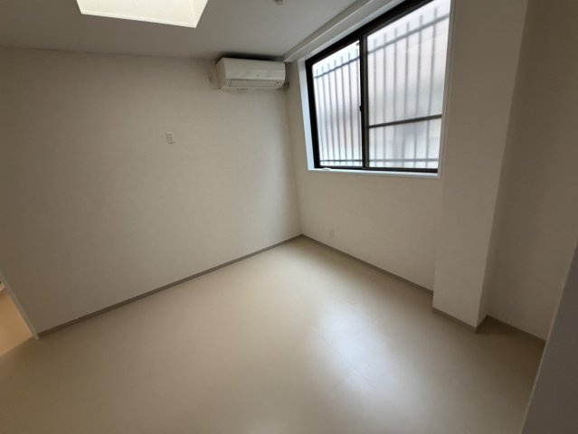 伊勢原三丁目店舗の内装