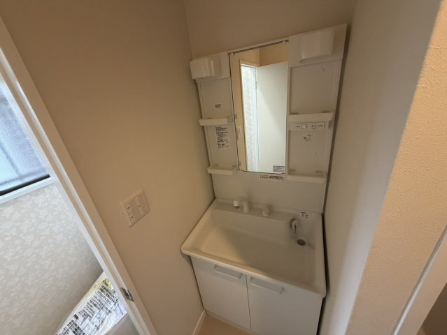 伊勢原三丁目店舗の洗面所