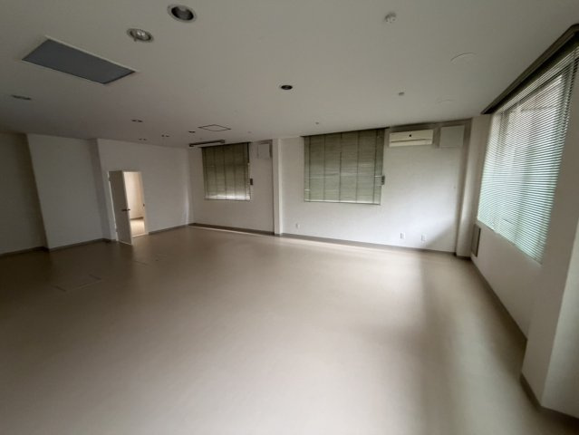 伊勢原三丁目店舗のロビー