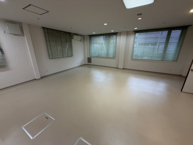 伊勢原三丁目店舗の内装
