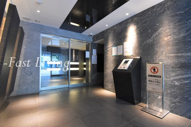 クレイシア秋葉原ラグゼスウィートのロビー