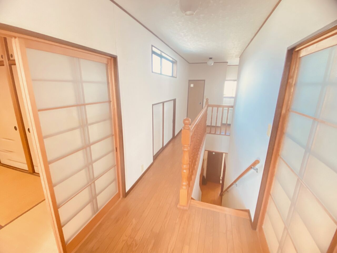 たつの市龍野町堂本　中古戸建の内装|2F　階段廊下