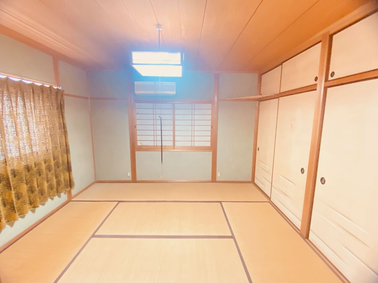 たつの市龍野町堂本　中古戸建の和室|2F　収納スペースもたくさん