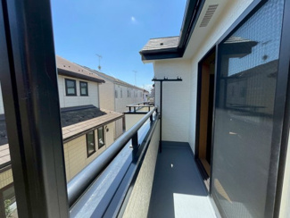 【バルコニー】 | 東大和市立野1丁目　中古戸建　【全1棟】