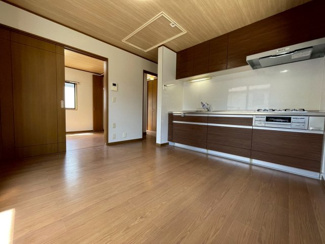 【居間・リビング】 | 東大和市立野1丁目　中古戸建　【全1棟】