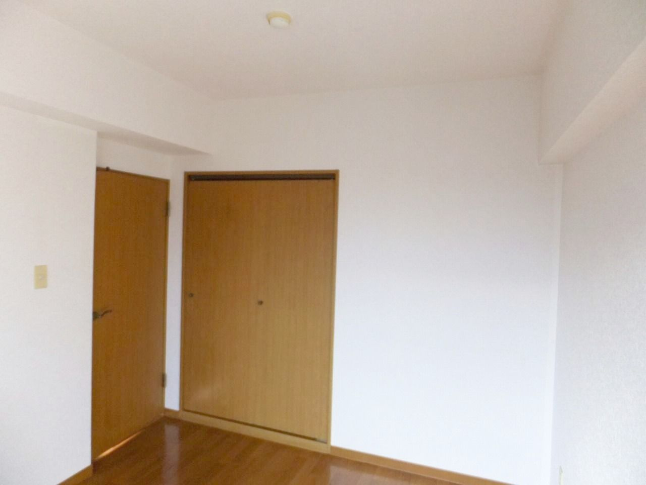 アーバンクルーザー六ツ門の洋室